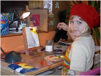 Kunstmaleren Freja i aktion, 2001